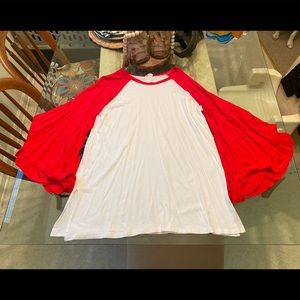 Bell sleeves baseball top